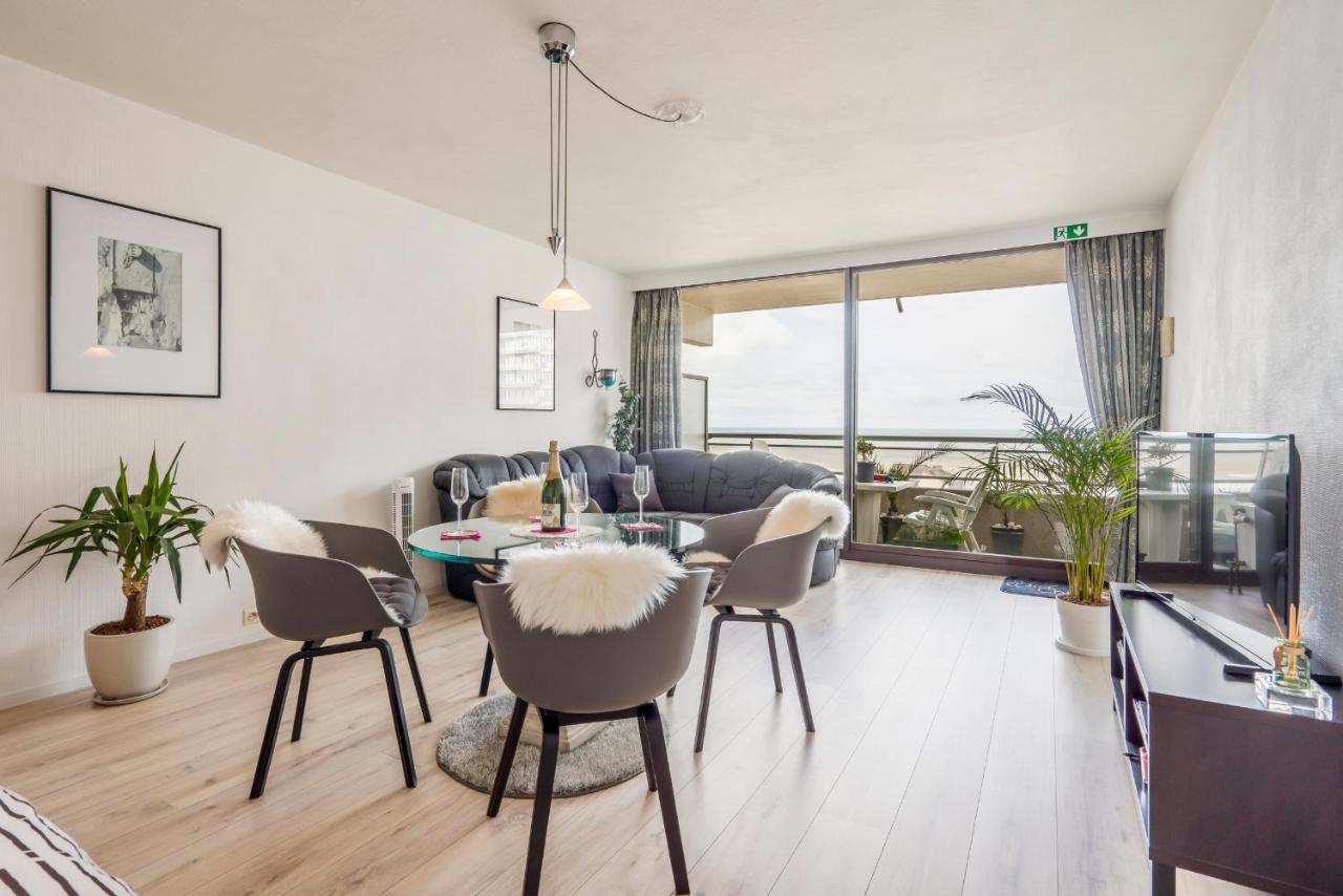 Luxueuze Vakantiestudio Met Zeezicht En Terras In Oostende エクステリア 写真