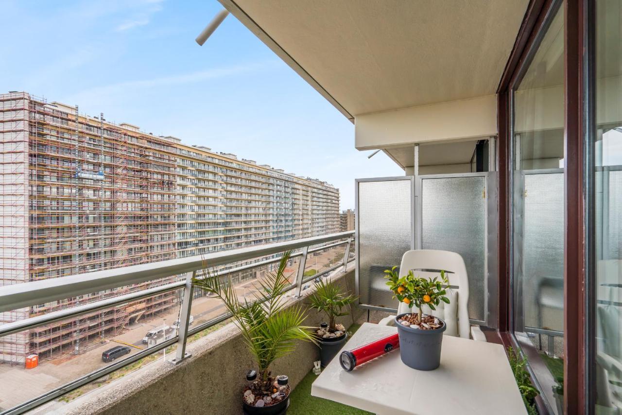 Luxueuze Vakantiestudio Met Zeezicht En Terras In Oostende エクステリア 写真