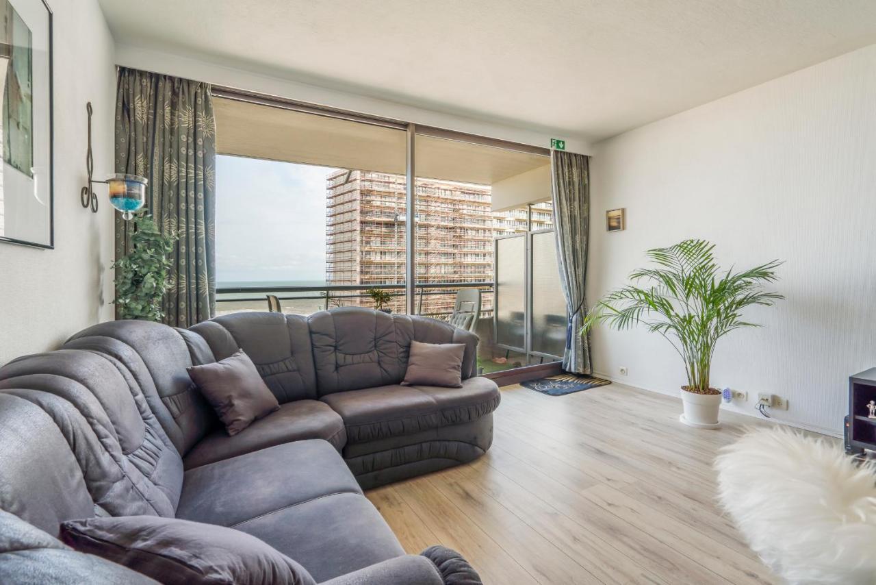 Luxueuze Vakantiestudio Met Zeezicht En Terras In Oostende エクステリア 写真